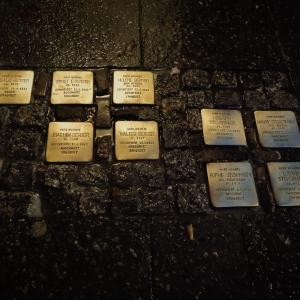 Saubere Stolpersteine.